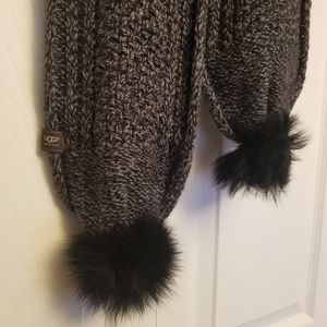 UGG Knitted Pom Pom Scarf
